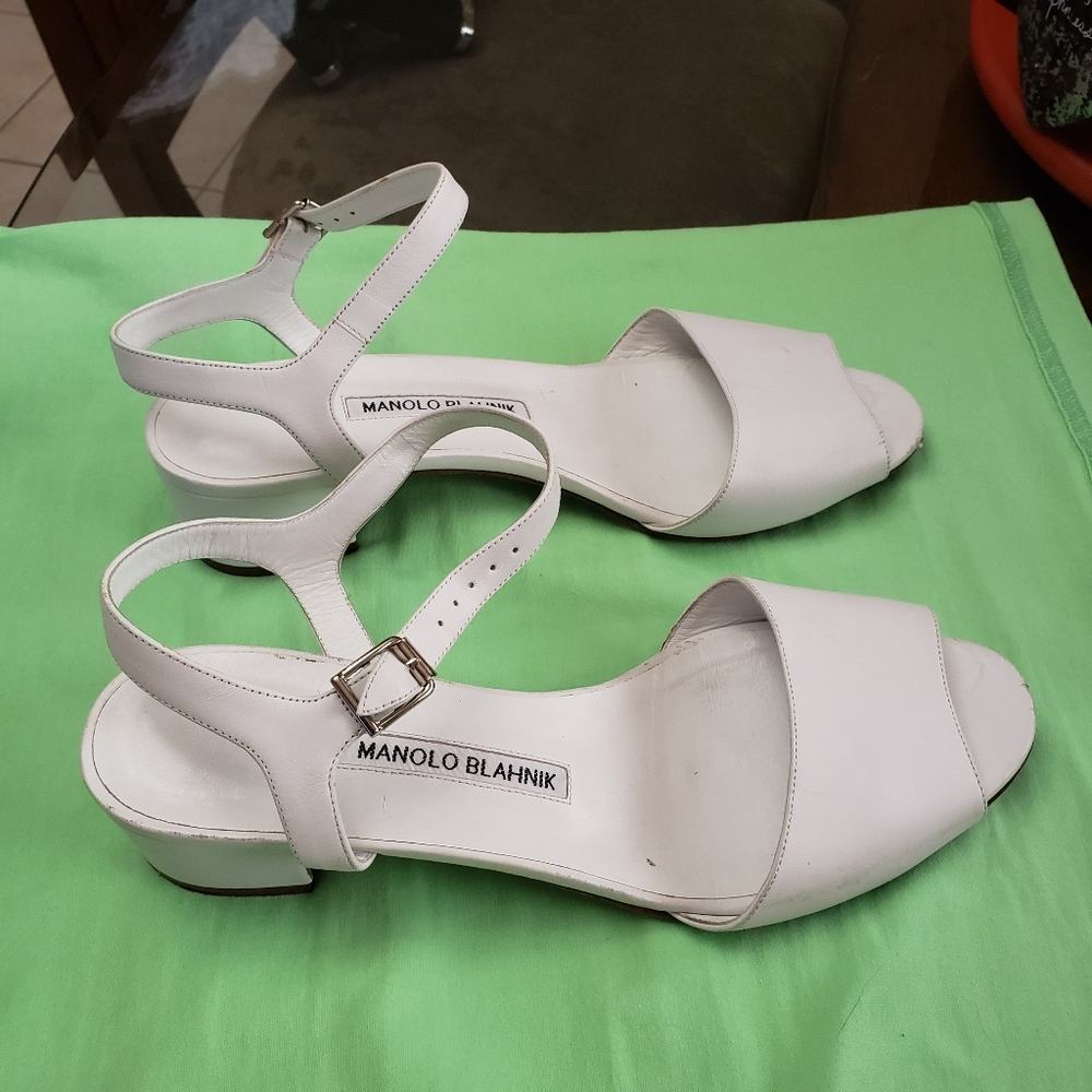 Manolo Blahnik sandals .silver an white Each 125 - Picture 14 of 16